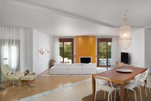 Χώρος καθιστικού στο Love White Villa +31 φωτογραφίες