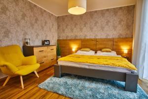 Ένα ή περισσότερα κρεβάτια σε δωμάτιο στο Apartmán Luční