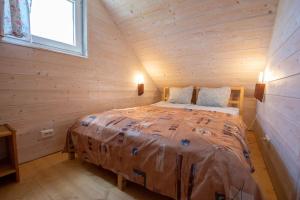 Postel nebo postele na pokoji v ubytování Camping Klevas