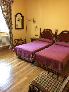 Postel nebo postele na pokoji v ubytování Hotel Xabier + 51 fotografií