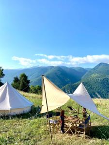 Luxury tent Lodg'ing Secret Camp Ariège, Lordat, France - Booking.com