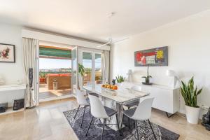 Posedenie v ubytovaní Penthouse Puerto Banus Sea View