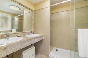 Kúpeľňa v ubytovaní Penthouse Puerto Banus Sea View