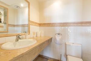 Kúpeľňa v ubytovaní Penthouse Puerto Banus Sea View