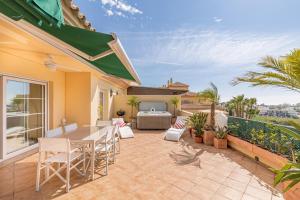 Balkón alebo terasa v ubytovaní Penthouse Puerto Banus Sea View