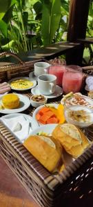 Opções de café da manhã disponíveis para hóspedes em NuMar Tubarão Pousada - Barra Grande