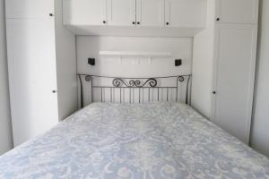Postel nebo postele na pokoji v ubytování Holiday house Andreja