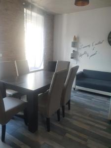 Posedenie v ubytovaní Bienvenue chez les ch'oups le loft 50 m2