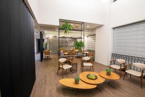 Svetainės erdvė apgyvendinimo įstaigoje EKO HOTEL