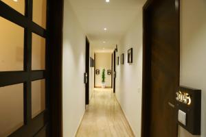 Fotografie z fotogalerie ubytování Hotel Malbork Inn Rajouri Garden Delhi - Couple Friendly Local IDs Accepted v Novém Dillí