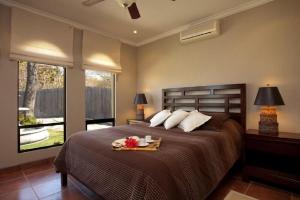 Cama o camas de una habitación en Playa Potrero - great Villa with spectacular Sunsets - Villa de Oro