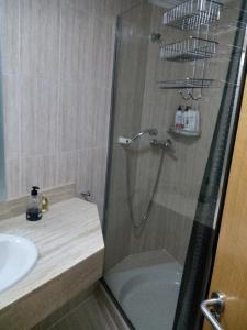 A bathroom at boiro playa barraña Még 13 kép