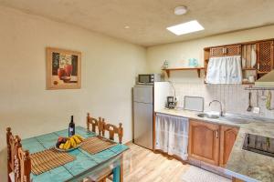 Köök või kööginurk majutusasutuses Casa Los Pinos - Sunset & WIFI