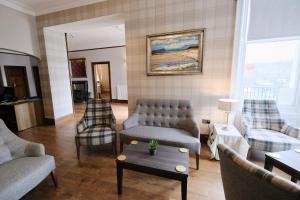 Posezení v ubytování Fife Lodge Hotel