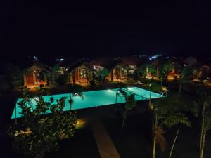 Piscina di Anukama Resort o nelle vicinanze