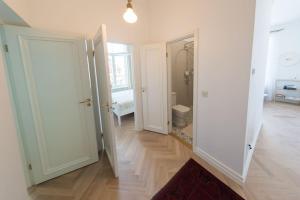 Koupelna v ubytování Lovely 2-bedroom apartment with free parking