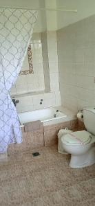 Phòng tắm tại LEMON GARDEN
