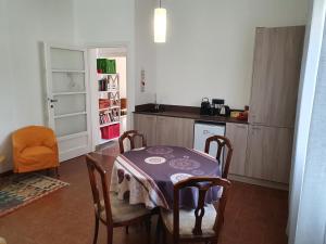 Cucina o angolo cottura di B&B LORI