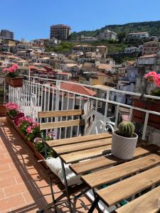 A balcony or terrace at Pizzo Central House