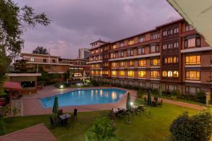 Majoituspaikassa The Malla Hotel - Thamel, 2 km to Swayambhunath Temple tai sen lähellä sijaitseva uima-allas
