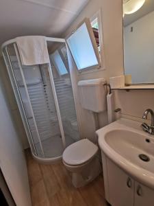 Gallery image of Mobile homes Ante Mali in Kolan