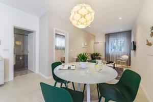 Posedenie v ubytovaní Apartment Zulijani A4