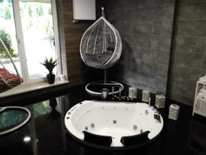 Łazienka w obiekcie Kurort Kozubnik Apartament 33 Wellness &SPA