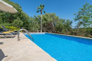 Bazén v ubytování Sunset private Eco-Villa Can Vey nebo v jeho okolí