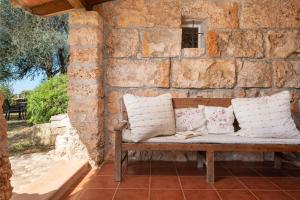 Posezení v ubytování Sunset private Eco-Villa Can Vey