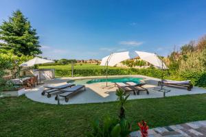 Bazén v ubytovaní Apartments Pool alebo v jeho blízkosti