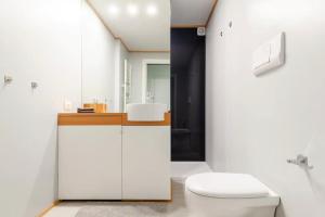 Fotografija u galeriji objekta Design spacious loft in Navigli - hosted by Sweetstay u Milanu +7 fotografija