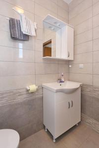 Koupelna v ubytování Apartments Vlado i Vesna