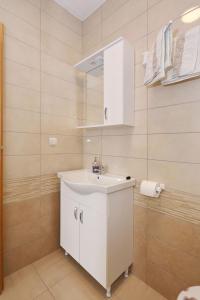 Koupelna v ubytování Apartments Vlado i Vesna