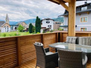 Nespecifikovaný výhled na hory nebo výhled na hory při pohledu z aparthotelu