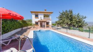 Bazén v ubytovaní Casa Casana Almáchar by Ruralidays alebo v jeho blízkosti