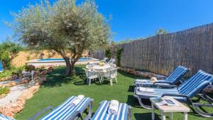 Bazén v ubytování Villa Los Arcos Alhaurín de la Torre by Ruralidays nebo v jeho okolí