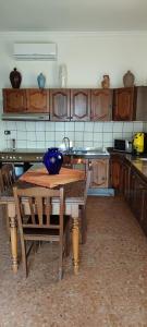 Kuchyň nebo kuchyňský kout v ubytování Mary Home 2 a pochi passi dalla Reggia di Caserta