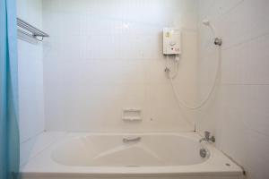 Phusuay Park View Hotel tesisinde bir banyo