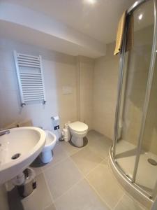 A bathroom at La Locanda di San Biagio