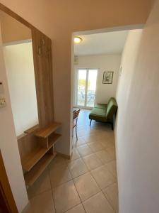 Fotografie z fotogalerie ubytování Apartment in Punat with Terrace, Air conditioning, Wifi, Washing machine (3829-3) v destinaci Punat