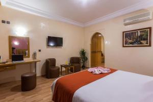 Postel nebo postele na pokoji v ubytování Hotel Meriem Marrakech