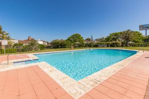 Bazén v ubytovaní Holiday villa for rent in Estepona alebo v jeho blízkosti