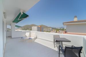 En balkon eller terrasse på Apartamentos Ferrer Lime Tamarindos