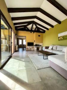 A seating area at Private Villa at BlackSeaRama Golf & Villas Resort