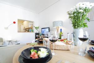 Essen in der Ferienwohnung oder in der Nähe