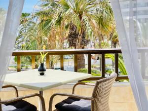 A balcony or terrace at PARQUE SANTIAGO, PLAYA DE LAS AMERICAS