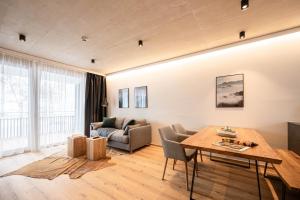 GRIMMINGlofts Top 3 tesisinde bir oturma alanı