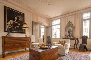 Φωτογραφία από το άλμπουμ του Palazzo Benassi Penthouse σε Asolo +52 φωτογραφίες