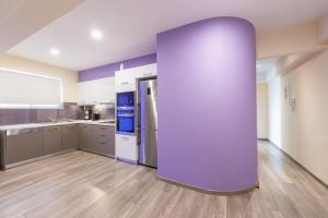 Kuchnia lub aneks kuchenny w obiekcie An Impressive 2 bdr Apt in Glyfada