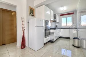 Køkken eller tekøkken på Villa Benicuco 4 - PlusHolidays